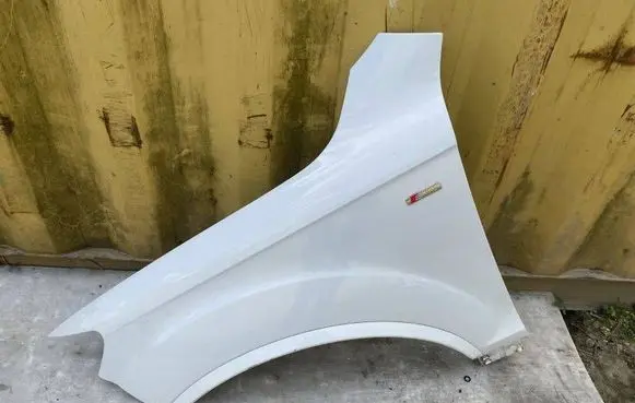 Audi Q7 4L Fender