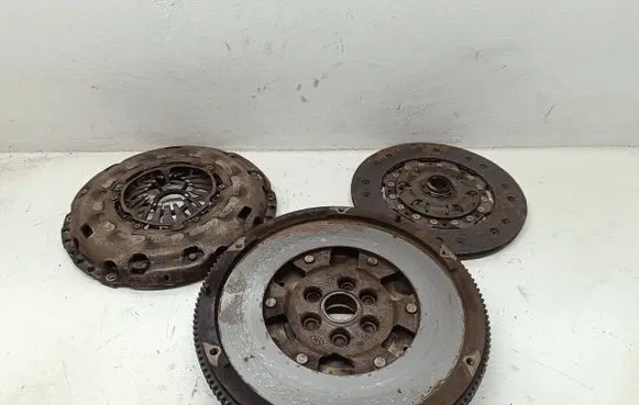 Volkswagen PASSAT B6 Clutch set kit 022141031