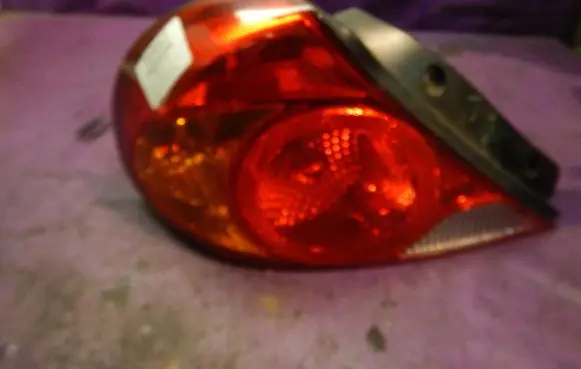 KIA Spectra Rear/tail lights