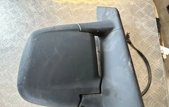 Hyundai H-1, Starex, Satellite Front door electric wing mirror