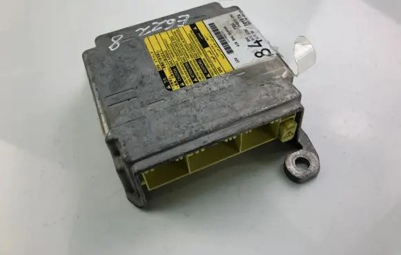 Toyota Avensis T250 Airbag control unit/module 8917005120