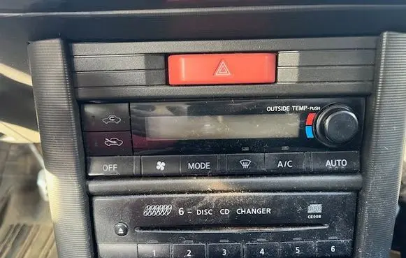 Nissan X-Trail T30 Air conditioning/heating control unit 