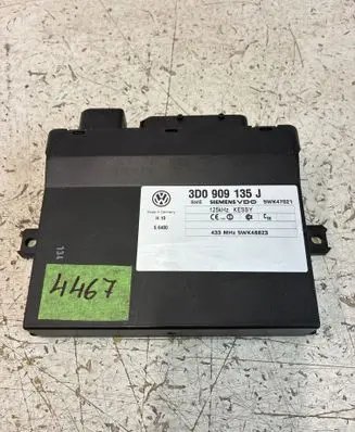 Volkswagen Touareg I Keyless (KESSY) go control unit/module 3D0909135J 5WK48823 5WK47021