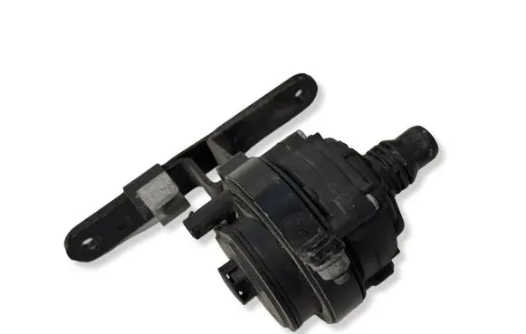 BMW M4 G82 G83 Electric auxiliary coolant/water pump 8651287