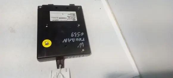 Volkswagen Touran I Bluetooth control unit module 1K8035730