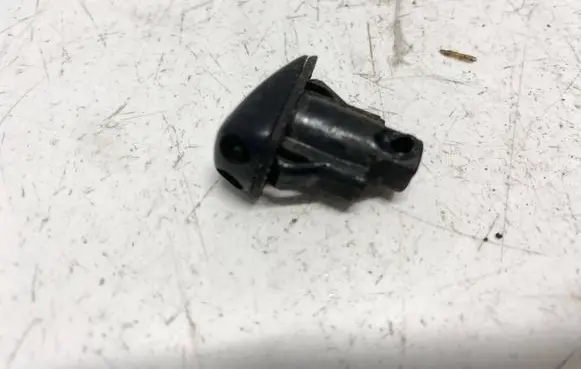 Toyota Avensis T220 Windshield washer spray nozzle 