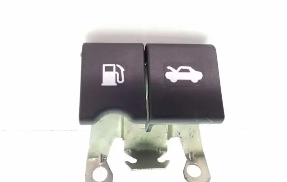 Nissan Qashqai Engine bonnet (hood) release handle