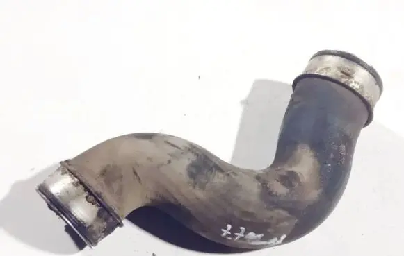 Volkswagen Golf V Intercooler hose/pipe