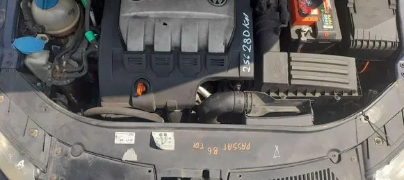 Volkswagen PASSAT B6 Radiator support slam panel
