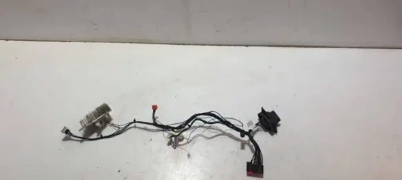Renault Clio V Headlight/headlamp wiring loom/harness 10650939