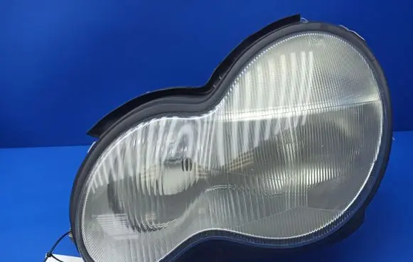 Mercedes-Benz C W203 Headlight/headlamp A2038201161