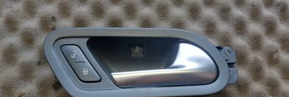 Volkswagen Scirocco Front door interior handle 1Q2837114
