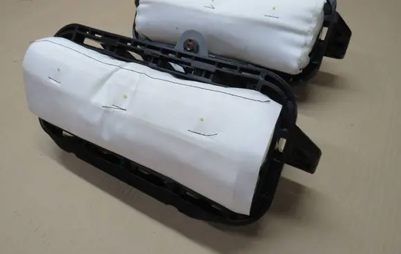 Passenger airbag