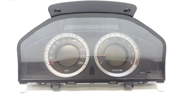 Volvo V70 Speedometer (instrument cluster) 31270366AA 31270366