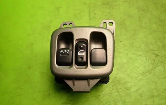 Toyota Celica T230 Quarter vent window switch 8480220340