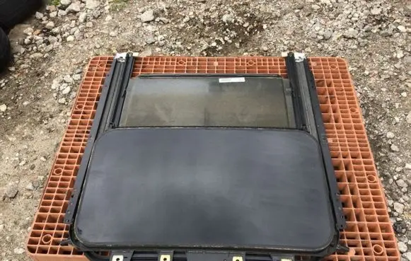 Sunroof set