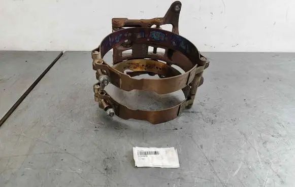 Volvo XC60 Muffler mount bracket/holder 32255624