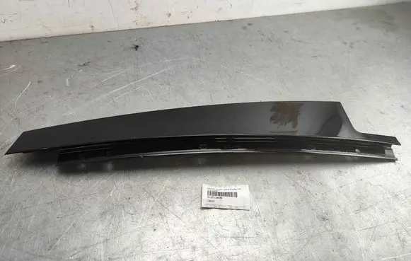 BMW X5 E70 Rear door glass trim molding 51357136956 7136956
