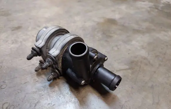 Audi A6 S6 C5 4B Electric auxiliary coolant/water pump 0392020039