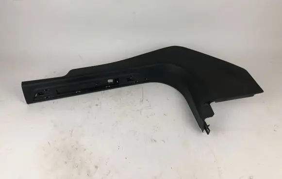 Maserati Levante (D)pillar trim (top) 670040373 670047135 670047134