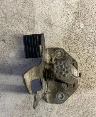 Volvo XC70 Engine bonnet/hood lock/catch