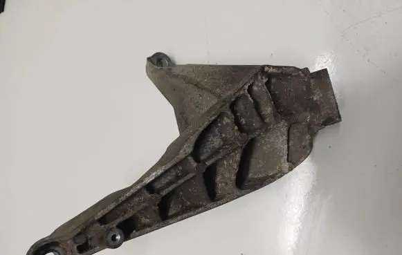Audi A6 S6 C7 4G Engine mounting bracket 4G01993070