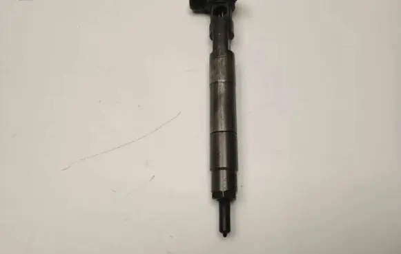 Mercedes-Benz B W246 W242 Fuel injector A6510701387