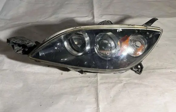 Mazda 3 I Headlight/headlamp