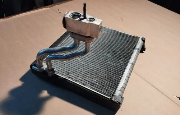 Air conditioning (A/C) radiator (interior)