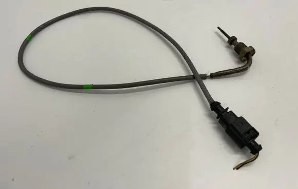 Audi A4 S4 B8 8K Exhaust gas temperature sensor 04L906088BL