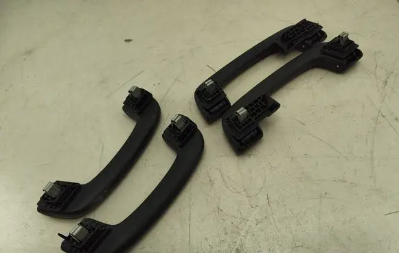 BMW X7 G07 A set of handles for the ceiling 