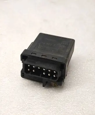 BMW 5 E39 Glow plug pre-heat relay 2246919 72RB510