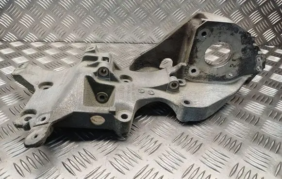 Volkswagen PASSAT B6 Generator/alternator bracket 03L903143D