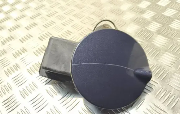 Chrysler Pacifica Fuel tank cap 32743J 04719704A