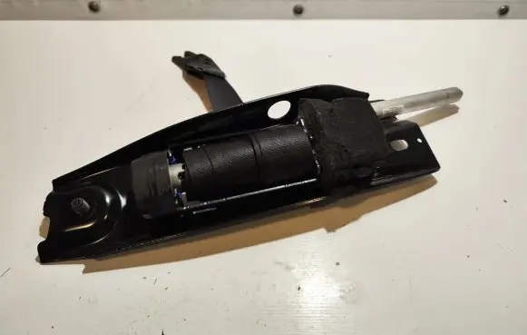 Volvo V70 Front seatbelt
