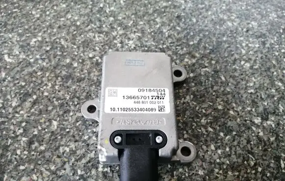 Opel Vectra C ESP acceleration yaw rate sensor 13665701