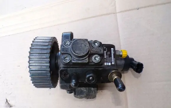Fiat Doblo III Fuel injection high pressure pump 55267246