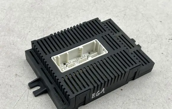 BMW 5 E60 E61 Light module LCM 9137776 532318822 1139696