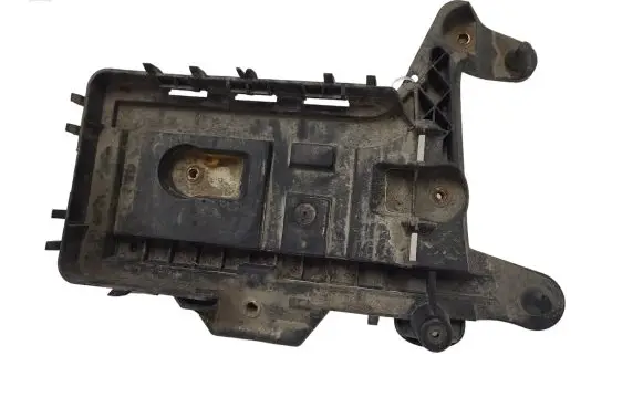 Volkswagen Jetta V Battery tray 1K0915333C