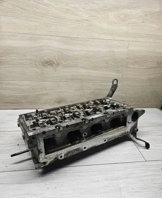 Volkswagen Golf VII Engine head 04L103373E