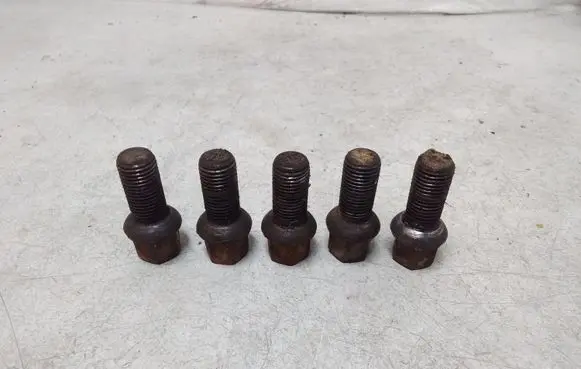 Seat Altea Nuts/bolts 