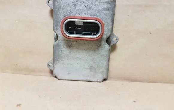 Audi A6 Allroad C5 Headlight ballast module Xenon 5DF008279 4E0907813