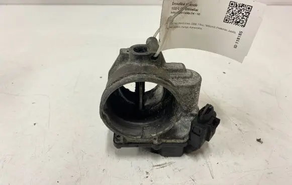 Volkswagen Caddy Throttle valve 03G128063A