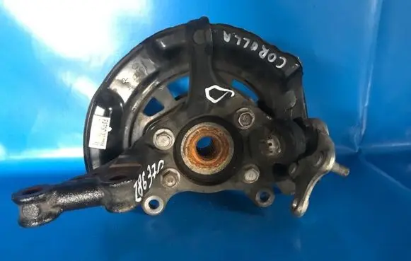 Toyota Auris 150 Rear wheel hub spindle/knuckle 4321112460