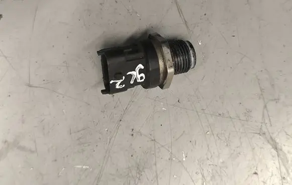Renault Espace - Grand espace IV Fuel pressure sensor 0281002734 05042204322