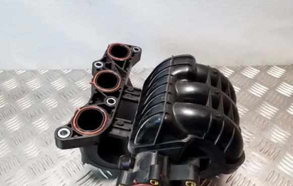 Mitsubishi Colt Intake manifold