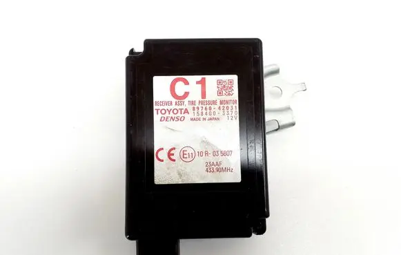 Toyota RAV 4 (XA40) Tire pressure control unit 1584003370 8976042031