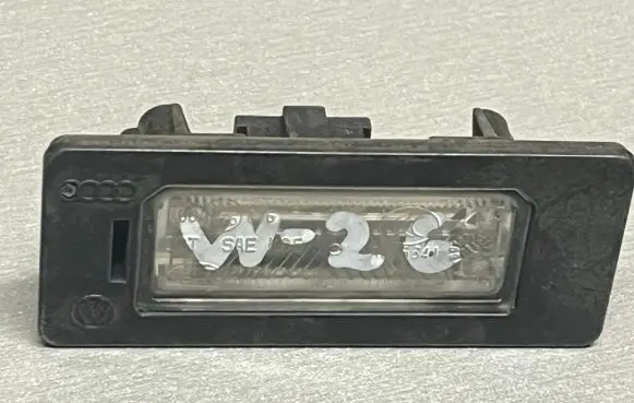Volkswagen PASSAT B6 Number plate light A046341