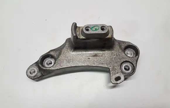 Citroen C5 Aircross Gearbox mounting bracket 9813721980