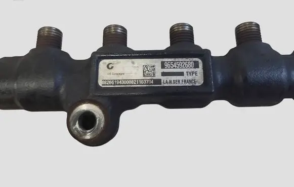 Volvo V50 Fuel main line pipe 9654592680 9655465480